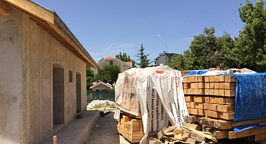 KIRKLARELİ MİLLET PARKINDAKİ RESTORASYON HALA DEVAM EDİYOR