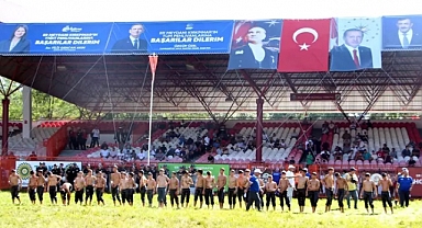 Kırkpınar Yağlı Güreşleri'nde, ikinci gün karşılaşmaları başladı