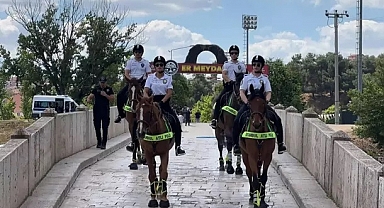 Kırkpınar Yağlı Güreşleri'nin yapıldığı Sarayiçi'nde, atlı polisler görevlendirildi