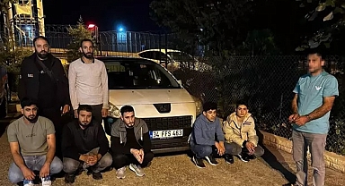 Otomobilde 7 kaçak göçmen ile 1 organizatör yakalandı