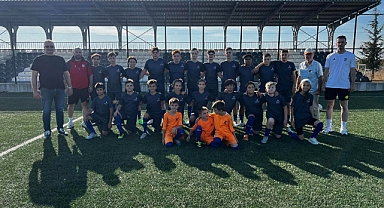 PEHLİVANKÖY'DE GENÇ YILDIZLAR