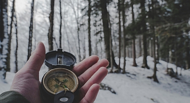 Pusula Nedir ve Nasıl İcat Edilmiştir? Tarihçe ve Teknolojik Gelişim