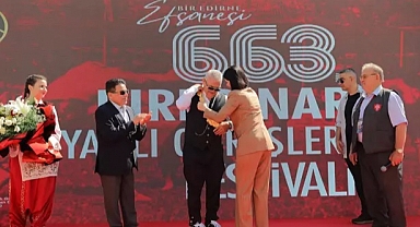 Tarihi Kırkpınar Yağlı Güreşleri'nde, geleneksel 'ağa karşılama' töreni yapıldı