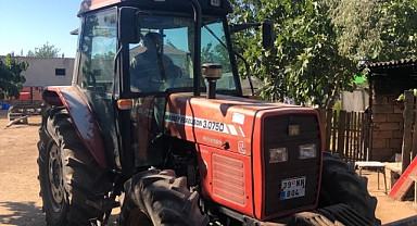 TRAKTÖR: ÇİFTÇİNİN GÜÇLÜ YARDIMCISI TARLADA!