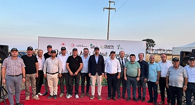 %100 Yerli Hibrit Ayçiçeği Tohumu SUN 2259 CL İçin Tarla Günü Düzenlendi