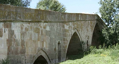 Alpullu Köprüsü: Kırklareli’nin Tarihi Mirası