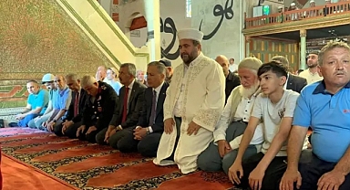 Bakan Yerlikaya, Edirne'de Haniye için kılınan gıyabi cenaze namazına katıldı