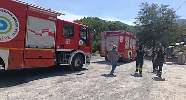 BÜYÜKŞEHİR YANGIN MÜDAHALELERİYLE GÜVEN VERİYOR