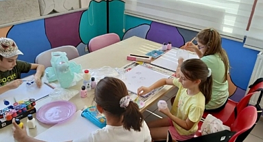 Çocuklar Sanatla Buluşuyor