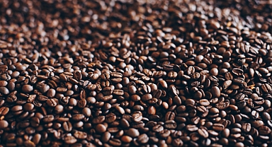 Çok Kahve İçmek Çarpıntıya Yol Açabilir: Uzmanlardan Önemli Uyarılar