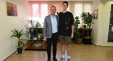 Kırklareli Belediye Başkanı Derya Bulut'tan Arda Enes Özcan'a Tebrik