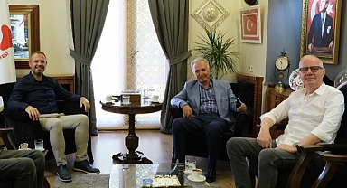 Kırklareli Belediye Başkanı Derya Bulut’tan Eski Milletvekillerine Teşekkür