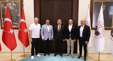 Kırklareli Valisi Birol Ekici, Ticaret ve Sanayi Temsilcilerini Makamında Ağırladı