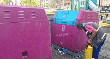 Lüleburgaz Belediyesi Çöp Konteynerlerini Düzenli İlaçlıyor