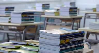 MEB'DEN KİTAP VE KIRTASİYE MALZEMELERİ İÇİN 