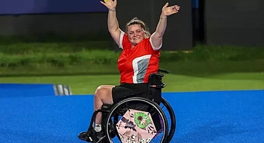 Milli para okçu Öznur Cüre Girdi, Paris 2024'te altın madalya kazandı