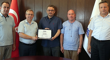 TRAKYA ÜNİVERSİTESİ MÜHENDİSLİK FAKÜLTESİNDE AKREDİTASYON SEVİNCİ