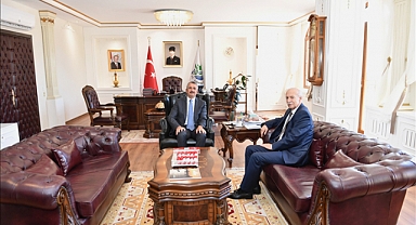 TRAKYA ÜNİVERSİTESİ REKTÖRÜ PROF. DR. MUSTAFA HATİPLER’DEN EDİRNE VALİSİ YUNUS SEZER’E ZİYARET