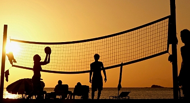 Voleybol Oynamanın Sağlık Üzerindeki Faydaları: Hem Fiziksel Hem de Zihinsel Sağlık İçin İdeal Spor