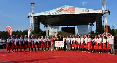 8. Balkan, Rumeli Trakya Buluşması Lüleburgaz'da Coşkuyla Gerçekleşti