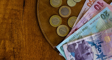 Eğitimde Bir Nefes: Özel ve Devlet Bursları ile Geleceğinizi Şekillendirin