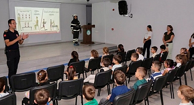 İTFAİYE ERLERİ, MİNİK ÖĞRENCİLERLE BULUŞTU
