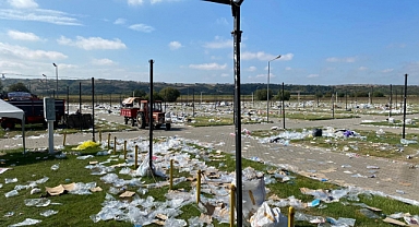 Pehlivanköy Belediyesi'nden Hızlı Temizlik Çalışması