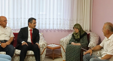 Vali Birol Ekici, Gazeteci Rahmi Sağlık’ın Ailesine Taziyede Bulundu