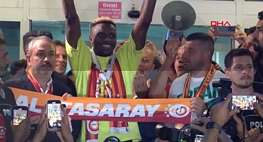 Victor Osimhen, İstanbul'a geldi