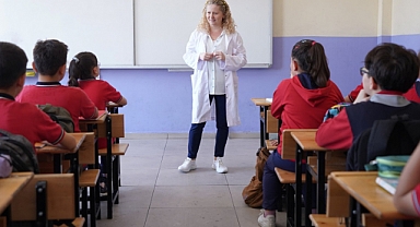 YENİ MÜFREDATIN UYGULANMASINA İLİŞKİN USUL VE ESASLAR, 81 iLE GÖNDERİLDİ