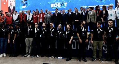16. ULUSLARARASI MEB ROBOT YARIŞMASI'NDA ÖDÜLLER SAHİPLERİNİ BULDU