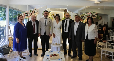 Babaeski'de Nişan Töreni: Yamak Ailesinin Mutlu Günü