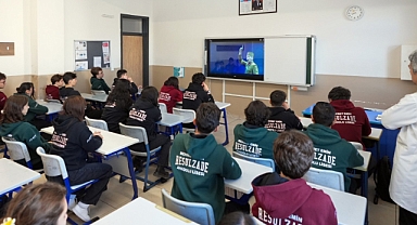 CUMHURİYET HAFTASININ İLK DERSİ, 