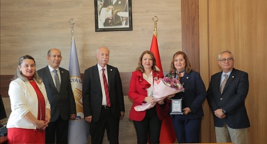 ECZACILIK FAKÜLTESİ DEVİR TESLİM TÖRENİ