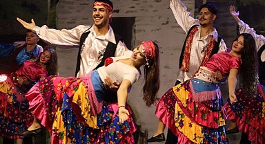 EDİRNE BELEDİYESİ HALK OYUNLARI TOPLULUĞUNDAN ULUSLARARASI BİRİNCİLİK