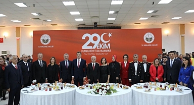 Kırklareli'de Coşkulu 29 Ekim Cumhuriyet Bayramı Kabul Töreni