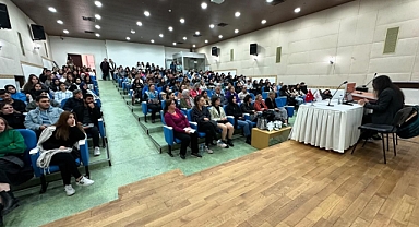 Kırklareli Üniversitesi'nde Gençlik ve Ruh Sağlığı Söyleşisi