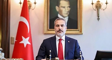 Lübnan'daki Türk vatandaşlarını tahliye eden gemiler, Beyrut'tan ayrıldı