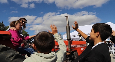 ÜRETİCİ ŞENLİĞİ'NDE KADINLARA 