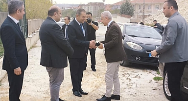 Vali Uğur Turan, Bakım Rehabilitasyon ve Aile Danışma Merkezi’ni Ziyaret Etti