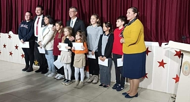 Babaeski'de 24 Kasım Resim Yarışmasının Birincisi Berkalp Yavuzcan Oldu