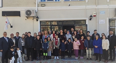 Babaeski’de Özel Eğitim Öğrencilerinden Öğretmenler Günü Ziyareti