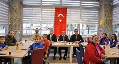 Babaeski Kaymakamı Tamer Orhan ve Kaymakam Adayı Harun Okçin’den anlamlı ziyaret