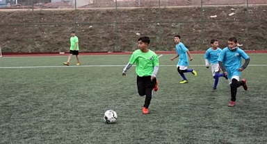 Edirne'de çocukların spora olan ilgisini artırmak için kurulan 'Mahalle Ligi' başladı