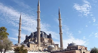 Edirne Vakıflar Bölge Müdürü Saraç: Selimiye'yi ibadete açmak için yoğun çalışma içindeyiz