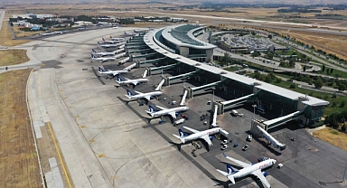 GÖKYÜZÜNÜN YILDIZI İSTANBUL HAVALİMANI