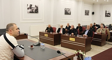 Kırklareli Belediye Başkanı Derya Bulut, Kış Hazırlıkları İçin Kapsamlı Toplantı Düzenledi