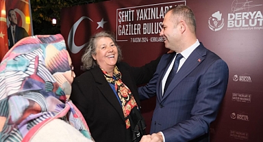 Kırklareli Belediye Başkanı Derya Bulut, Kurtuluş Bayramı'nı Şehit Aileleriyle Kutladı