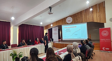 Kırklareli'nde Otizm Farkındalık Eğitimi Düzenlendi