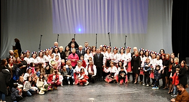 Lüleburgaz’da Öğretmenler Günü Coşkuyla Kutlandı